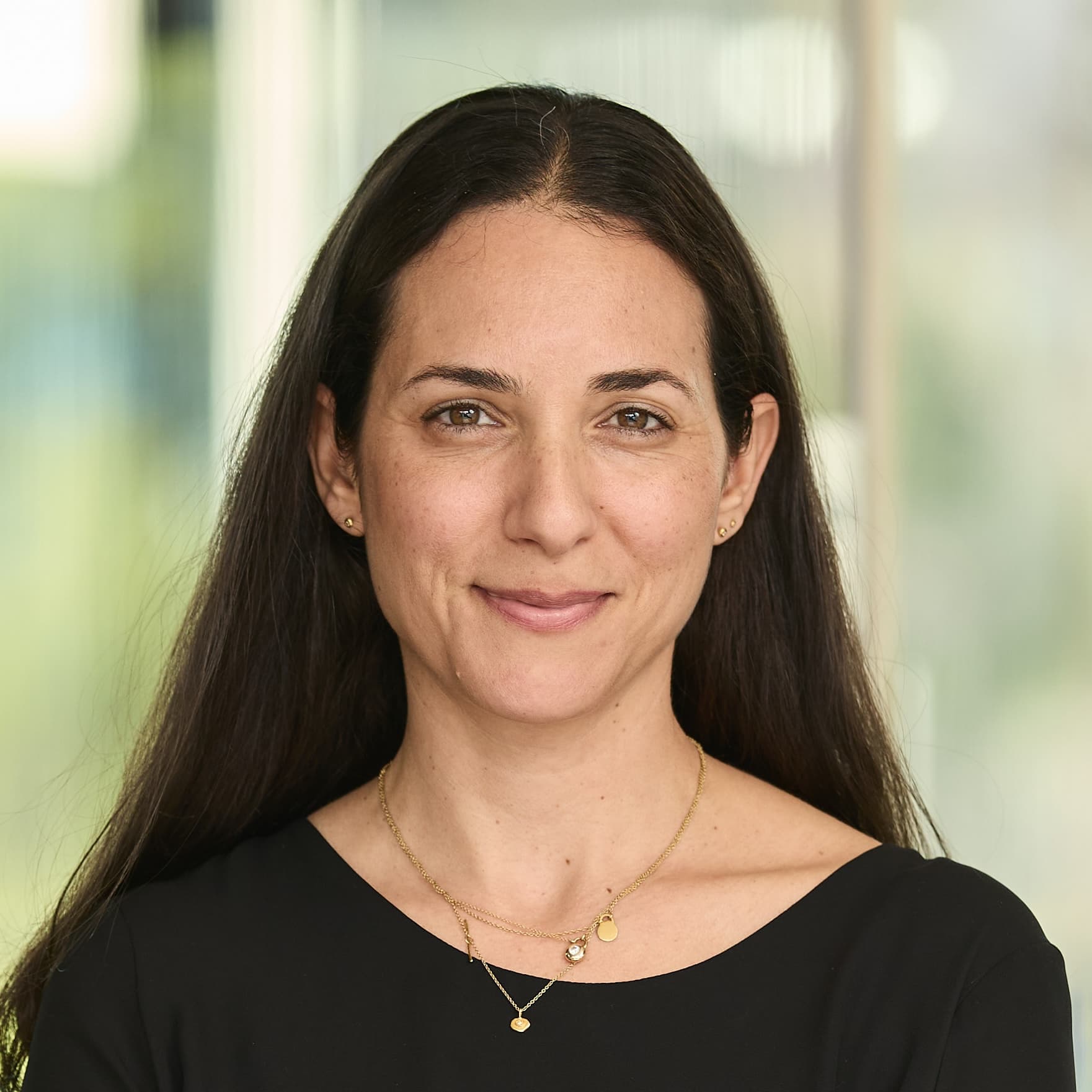 Dr. Maayan Levy