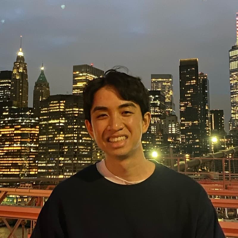 Vincent Tran headshot